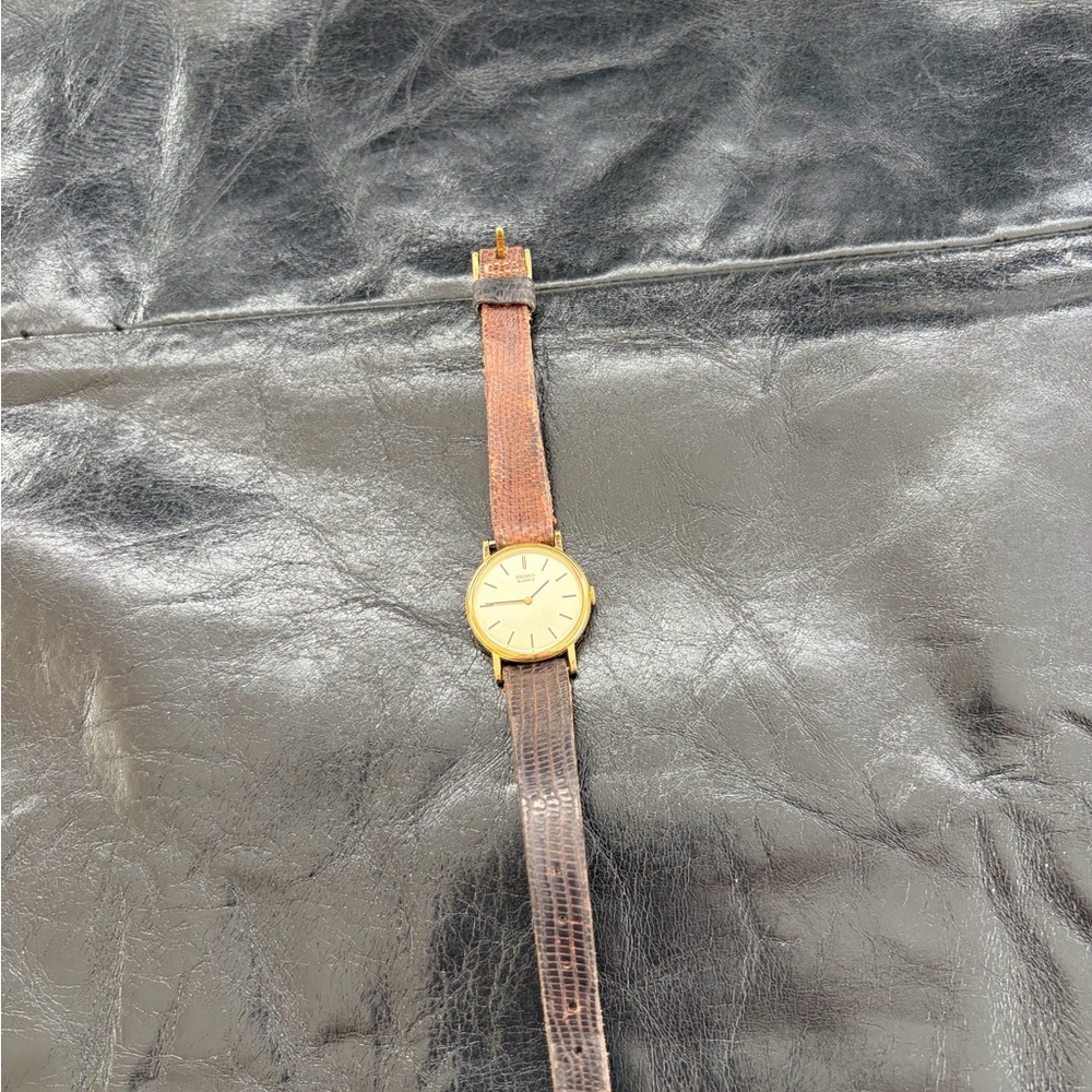 Seiko Vintage Gold-Tone Round Watch with (used) Brown Leather Strap - Picture 6 of 7